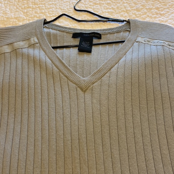 Light blue Calvin Klein sweater XL - Picture 6 of 6